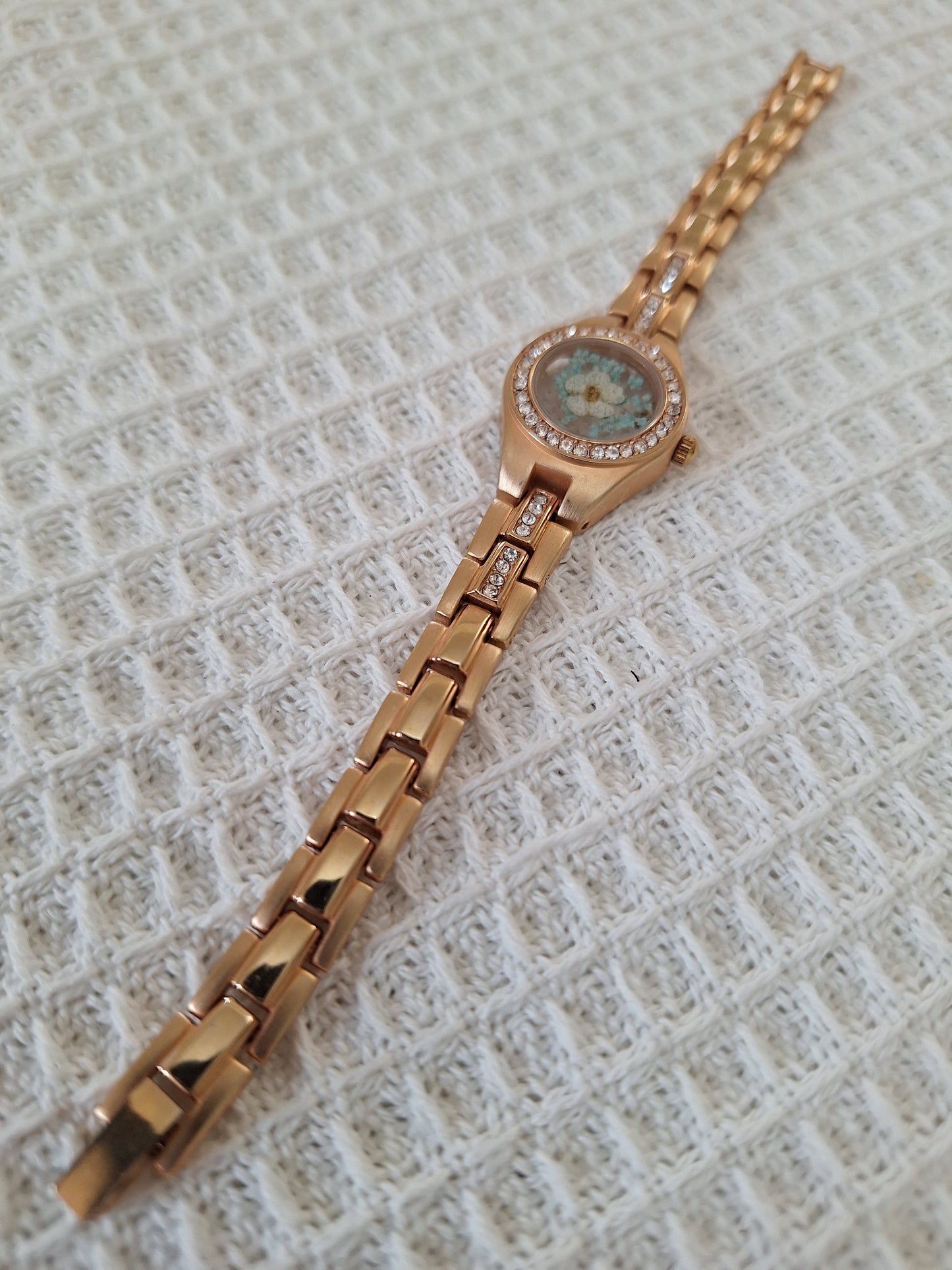 Watch Band Bracelet: Gold Tone with Cream and Light Blue Flowers